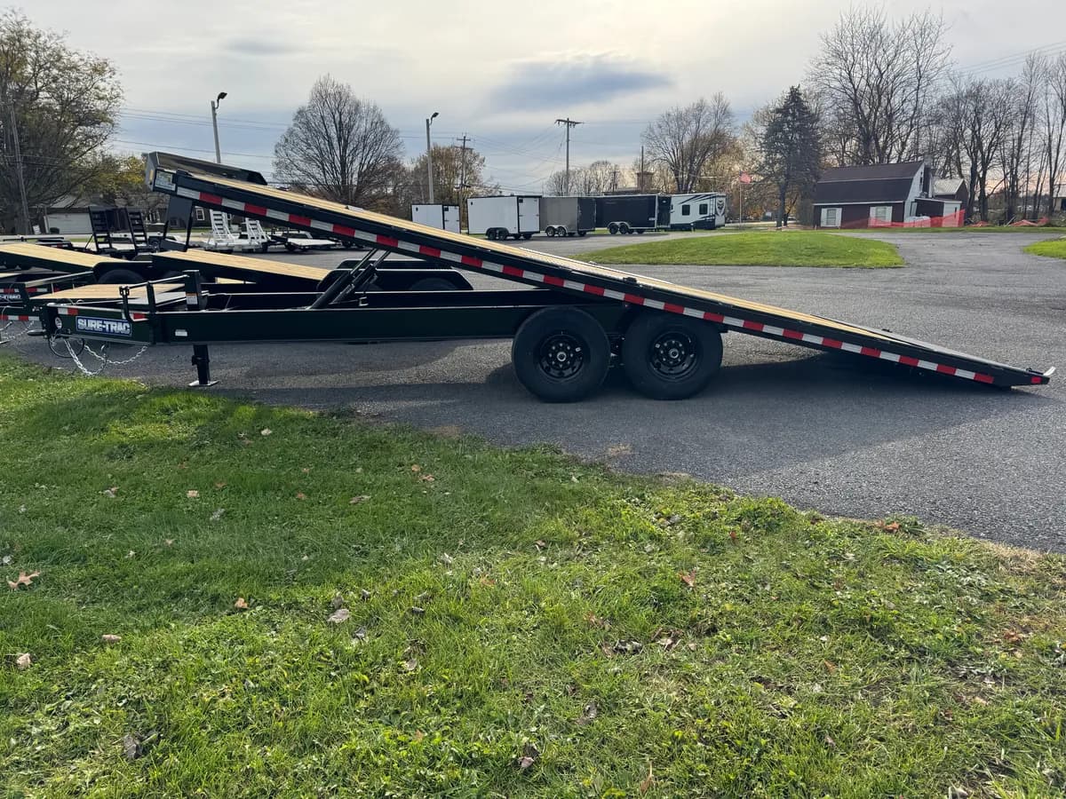 Sure-Trac 8.5x22 15K Hydraulic Tilt Deckover Trailer - View 1